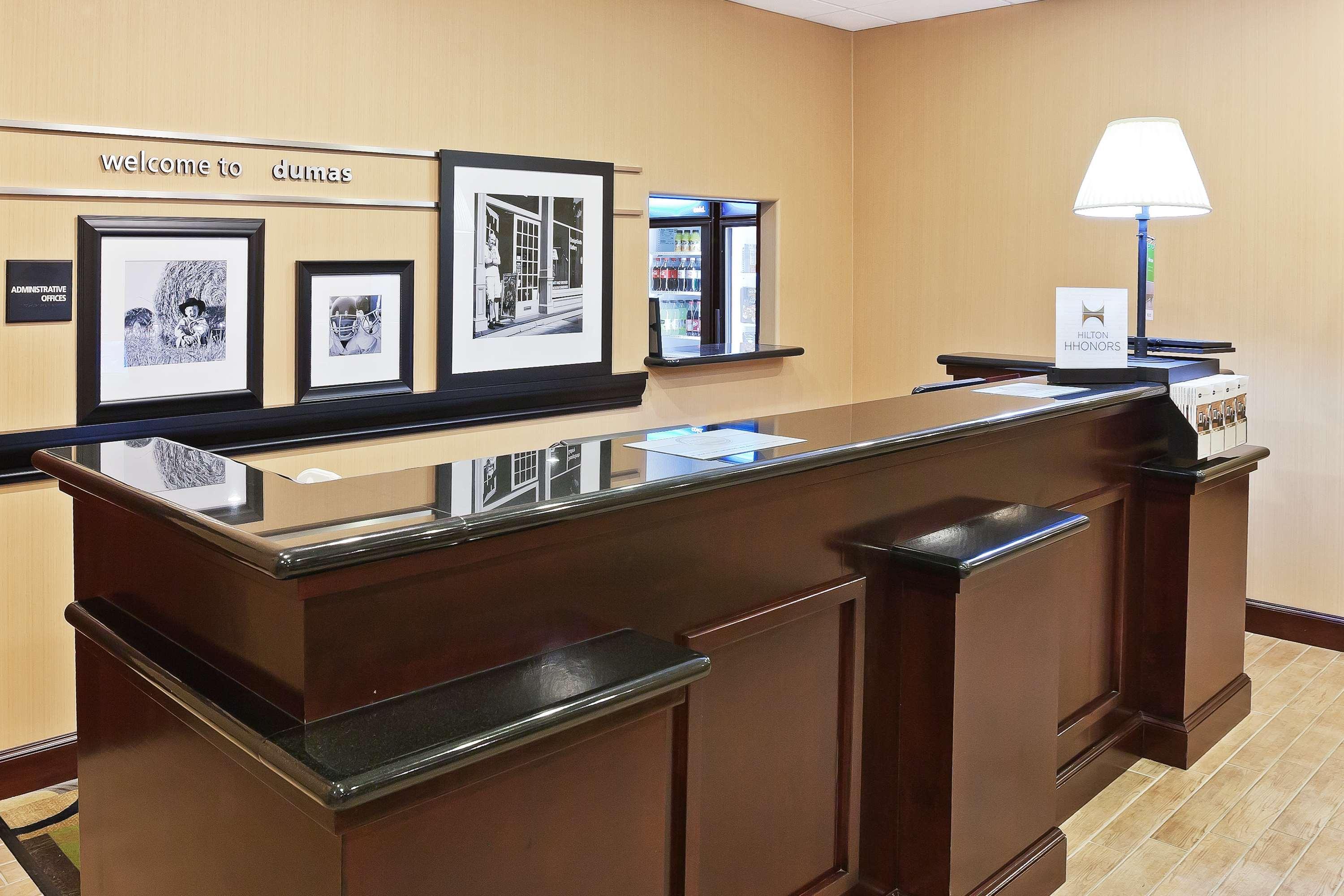 Hampton Inn & Suites Dumas Buitenkant foto